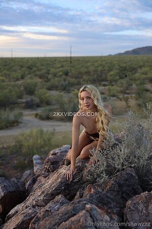 Savannahelisse Nude Leaked Photo #13