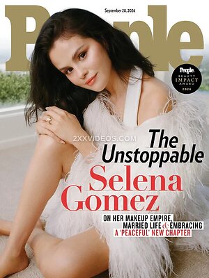 Selena Gomez photo
