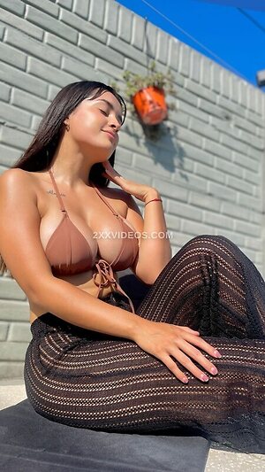 Seleneitor Nude Photos