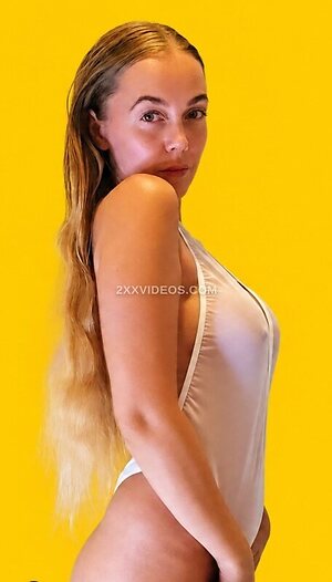 Sexy_Julia_Official Nude Leaked Photo #2