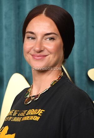 Shailene Woodley Nude Leaked Photo #65
