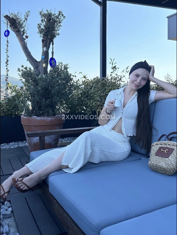 Sinem Ozgur photo