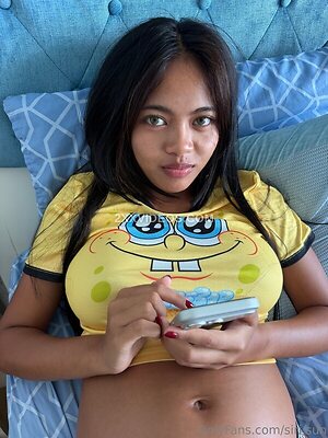 Siri Sun Nude Leaked Photo #5