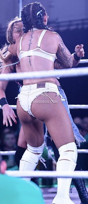 Skye Blue AEW photo