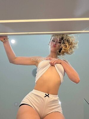 Sondra Blust Nude Leaked Photo #7