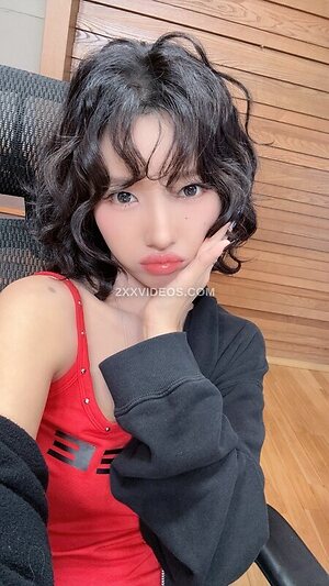 Soyeon Nude Leaked Photo #111