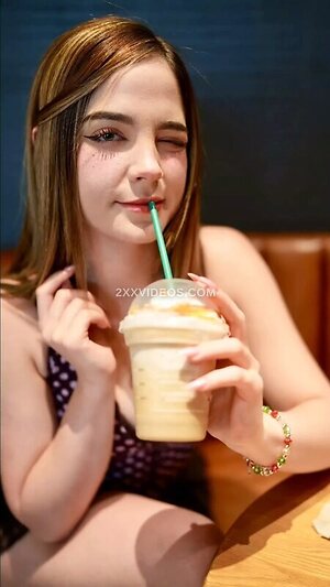 STARYUUKI Nude Photos