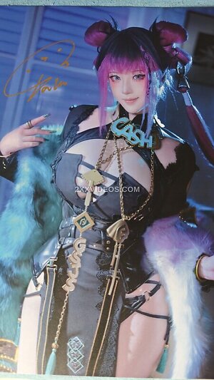 Takomayuyi Nude Leaked Photo #14