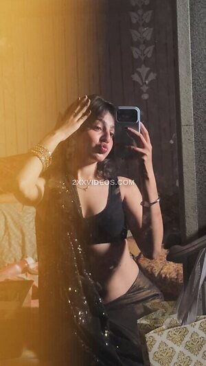 Taniya Oberoi Nude Leaked Photo #7