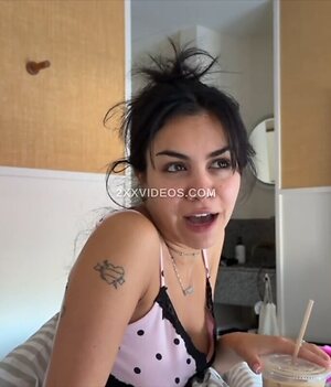 Tara yummy photo