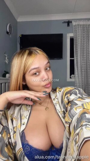 Tasneemjappie Nude Leaked Photo #2