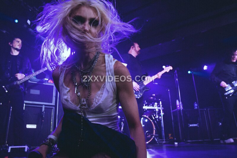 Taylor Momsen photo