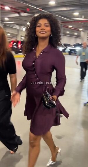 Taylor Rooks photo