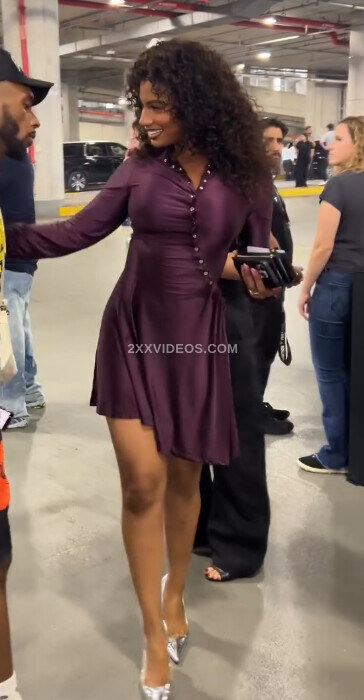 Taylor Rooks photo