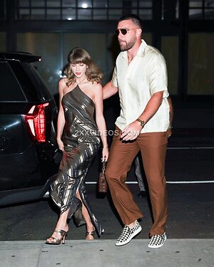 Taylor Swift Nude Leaked Photo #51