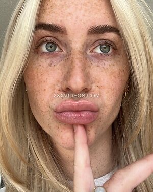 Tessadett Nude Leaked Photo #5
