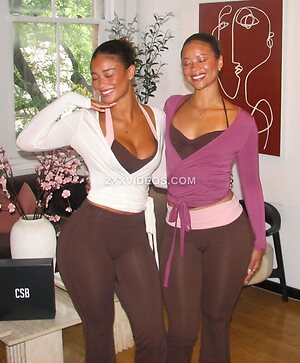 The Learmann Twins photo