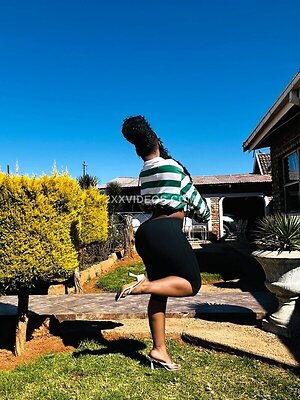 Tlhalefo Bangiwe Nude Leaked Photo #4