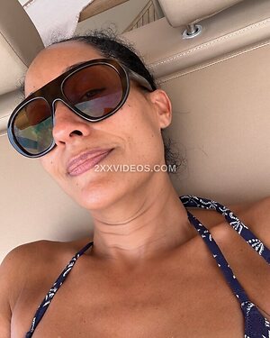 Tracee Ellis Ross photo