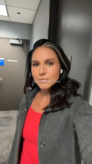 Tulsi Gabbard Nude Leaked Photo #12