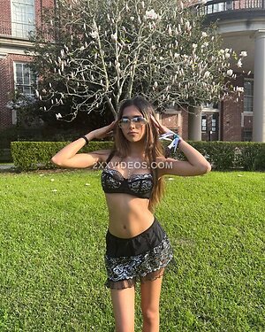 Uma Bhaman Nude Leaked Photo #17