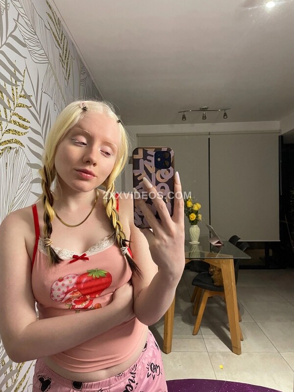 velvetvalen photo
