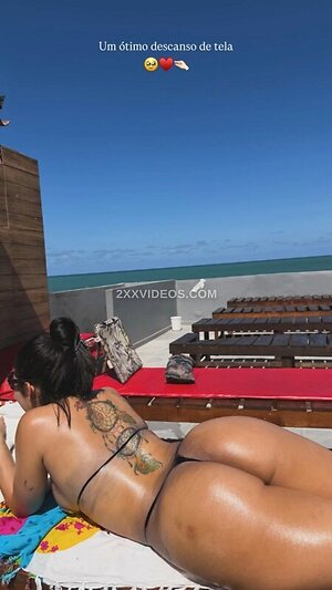 Vitoria Kelly Nude Leaked Photo #6