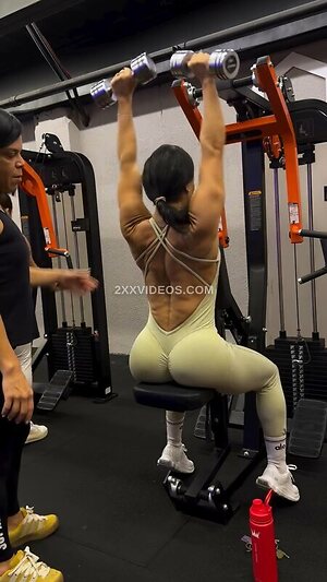 Viviane Araujo photo