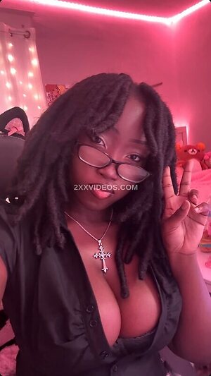 Vivicax.x Nude Leaked Photo #15