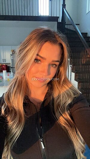 whitney robbins Nude Leaked Photo #18