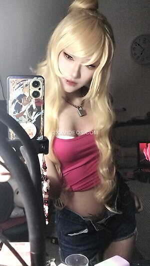 Whorebinger Nude Leaked Photo #38