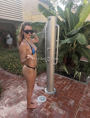 wombeeb Nude Leaked Photo #19