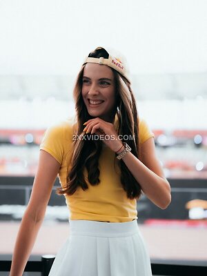 Yaroslova Mahuchikh photo