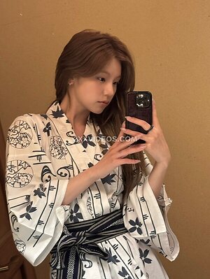 Yeji Nude Leaked Photo #26