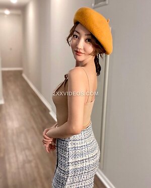 Yeonmi Park Nude Leaked Photo #10