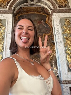 Yesjulz Nude Leaked Photo #24