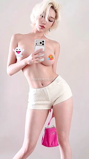 Yoona Nude Leaked Photo #30