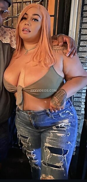 YoungGriselda Nude Leaked Photo #12