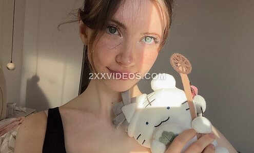YourSmallDoll
