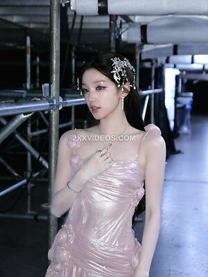 YUQI Nude Leaked Photo #10