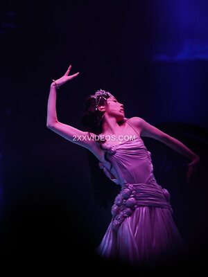 YUQI Nude Leaked Photo #20