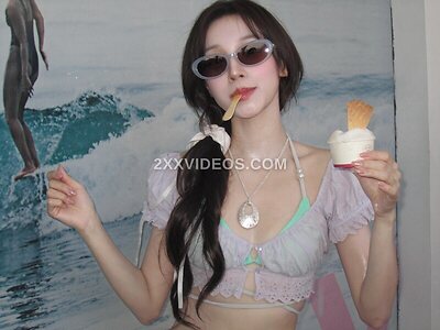 YUQI Nude Leaked Photo #37