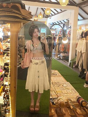 YUQI Nude Leaked Photo #55