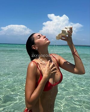 Zaira Nara Nude Leaked Photo #35