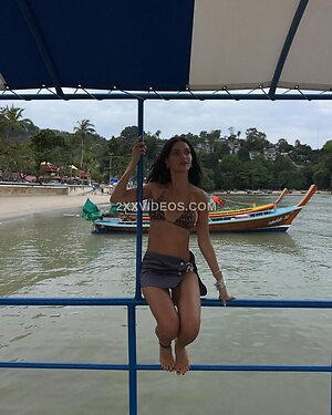 Zaira Nara photo