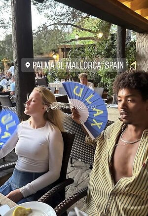 Zara Larsson photo