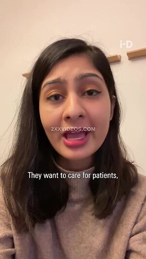 Zarah Sultana Nude Leaked Photo #28