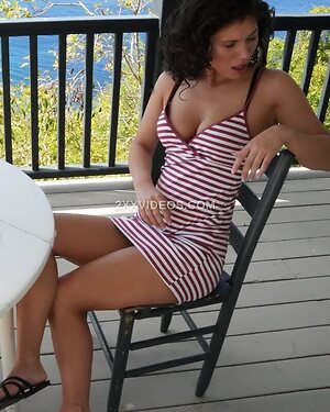 Zendaya lookalike photo