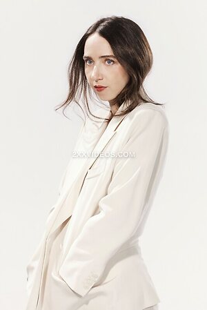 Zoe Kazan Nude Leaked Photo #2