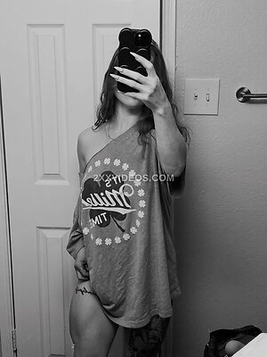 Zoe Tierney Nude Leaked Photo #60